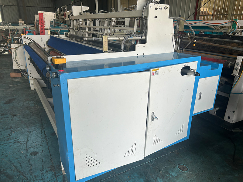 Toilet Roll Paper Rewinding Machine