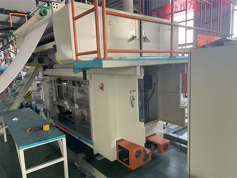 Automatic Four Edge Embossing Tissue Paper Folding Machine